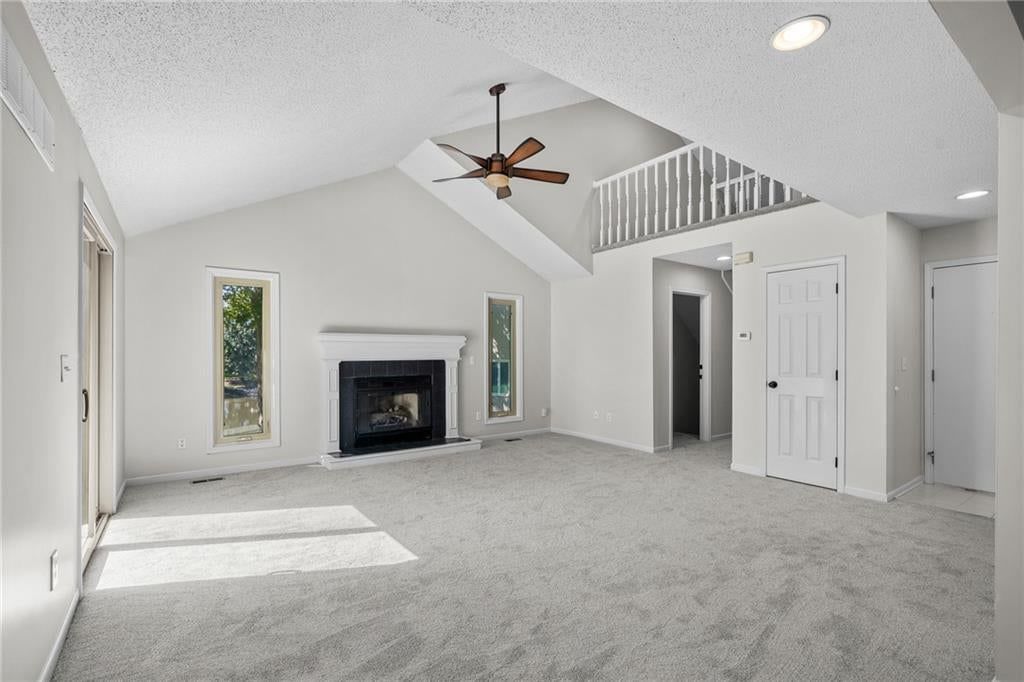 8204 NW Bradford Court, Kansas City, MO