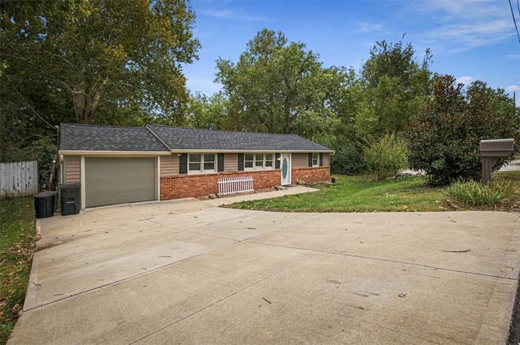 6503 River Road, Pleasant Valley, MO: listing photo 3