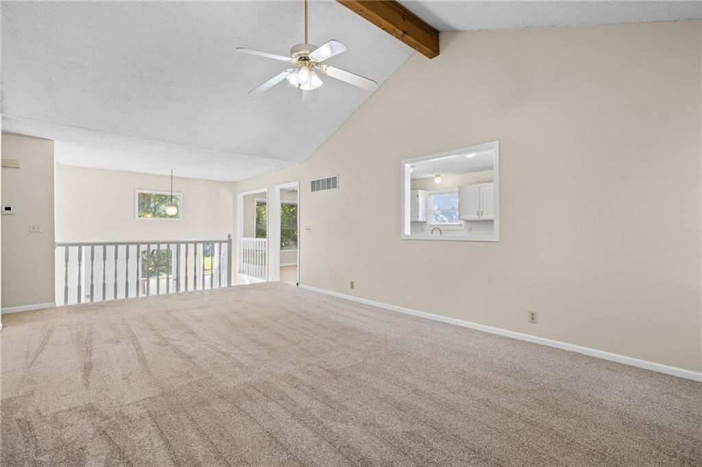 Photo 8 of 42 - 1558 W Mulberry Street, Olathe, KS 66061