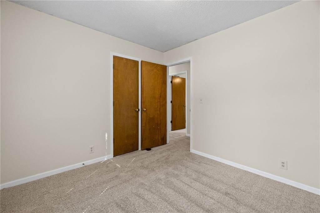 Photo 20 of 42 - 1558 W Mulberry Street, Olathe, KS 66061