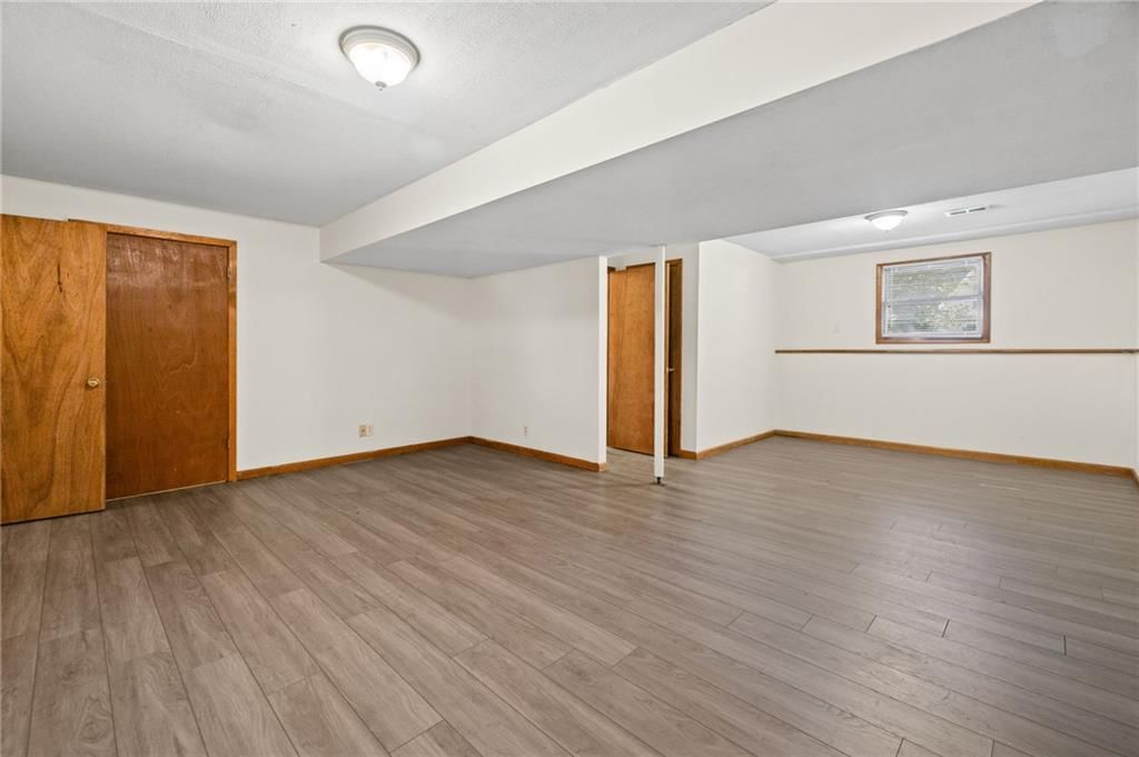 Photo 27 of 42 - 1558 W Mulberry Street, Olathe, KS 66061
