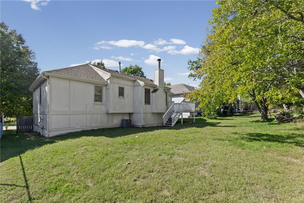 Photo 32 of 42 - 1558 W Mulberry Street, Olathe, KS 66061