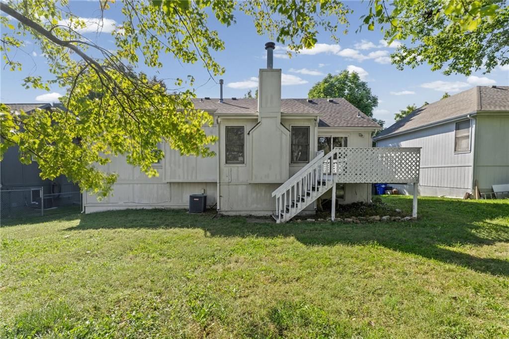 Photo 33 of 42 - 1558 W Mulberry Street, Olathe, KS 66061