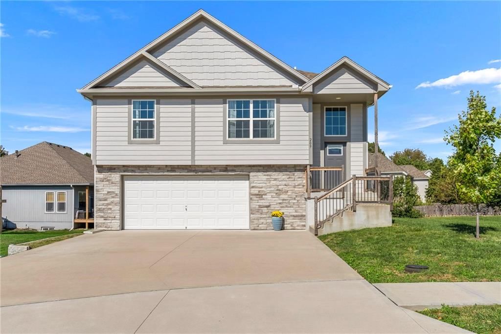 209 Tanner Place, Belton, MO