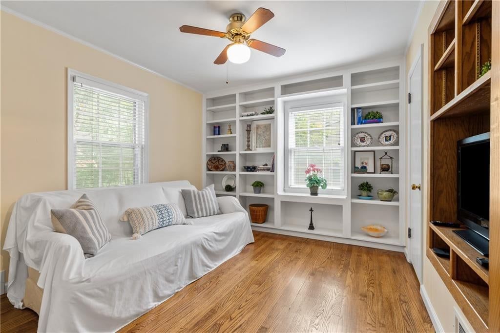 Photo 18 of 36 - 5307 Aberdeen Road, Fairway, KS 66205