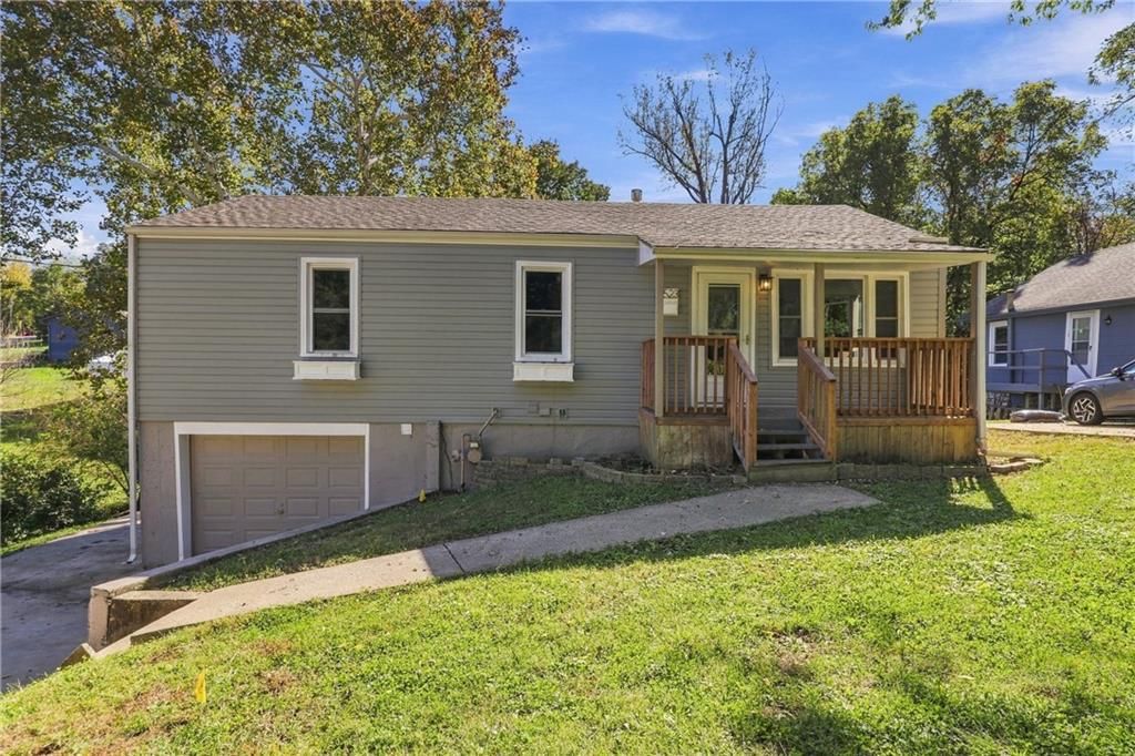 5523 N Poe Street, Kansas City, MO