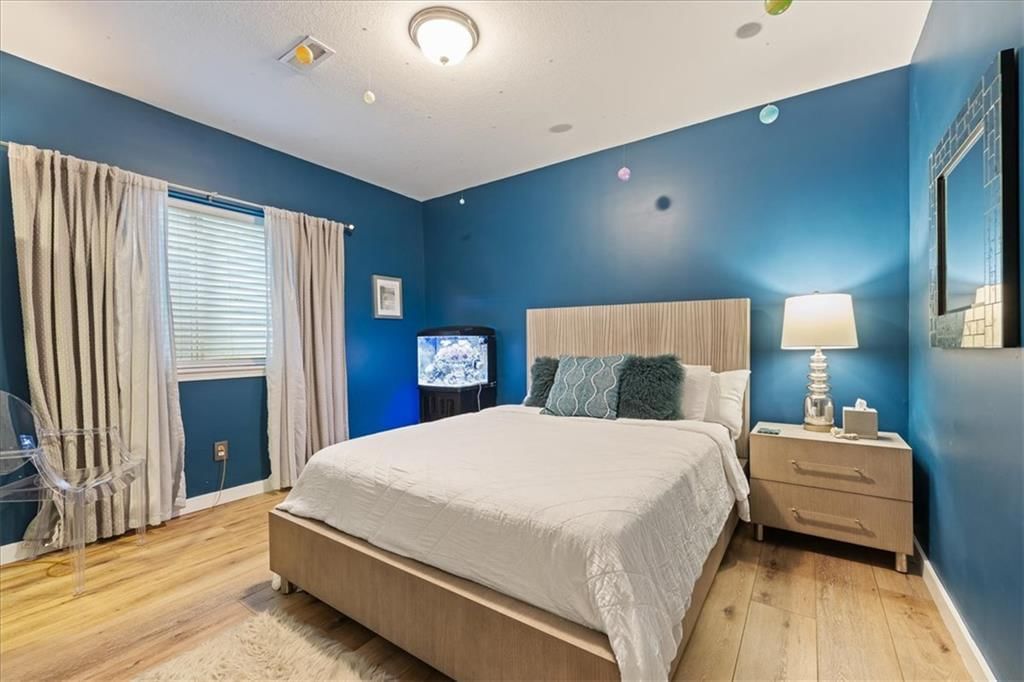 Photo 30 of 48 - 13725 Pembroke Circle, Leawood, KS 66224