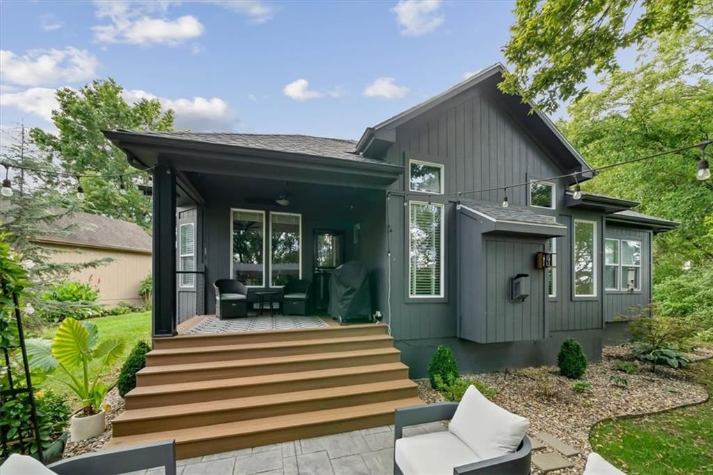 Photo 42 of 48 - 13725 Pembroke Circle, Leawood, KS 66224