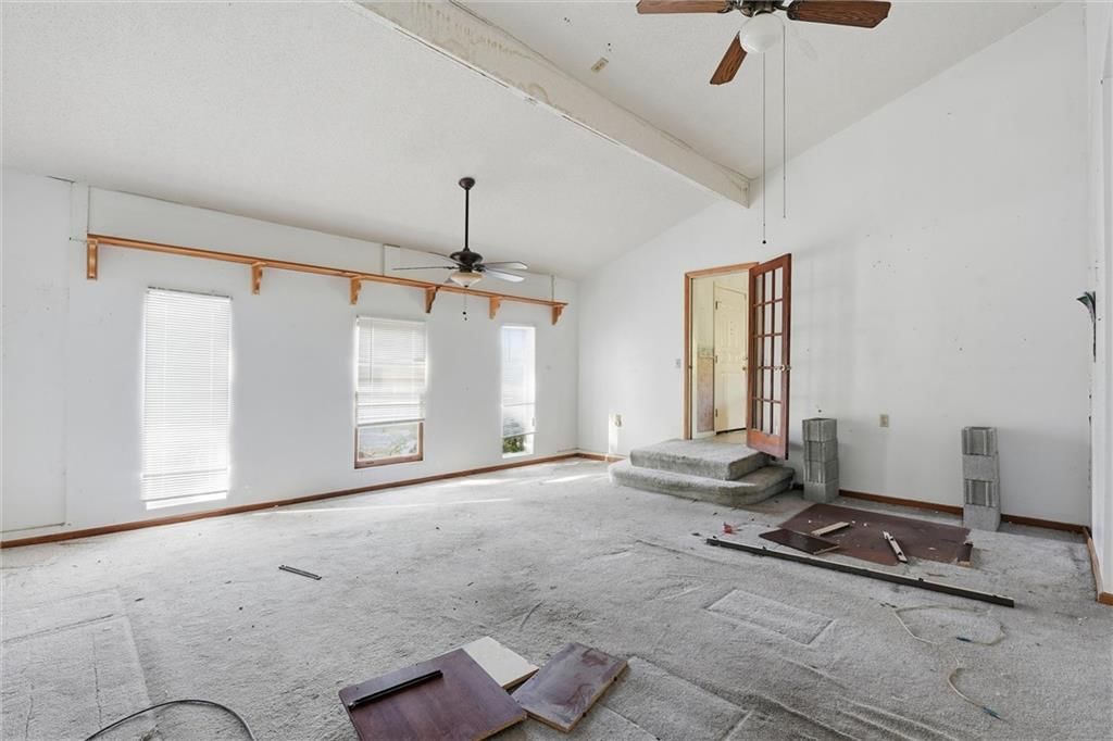 Photo 12 of 36 - 23900 E State Route EE Highway, Harrisonville, MO 64701