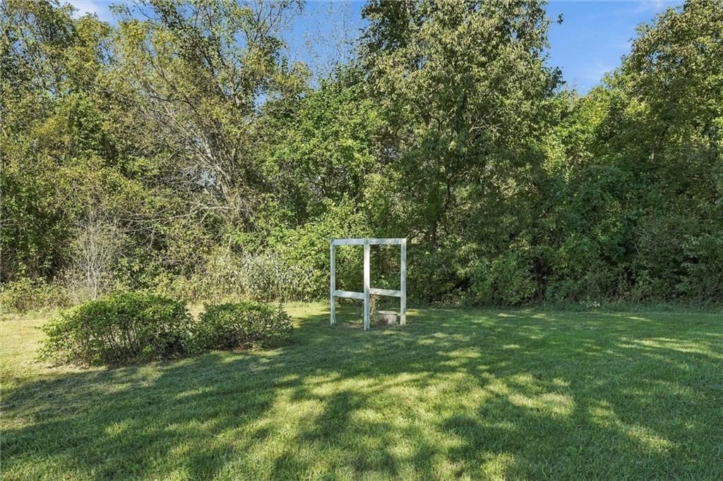Photo 33 of 36 - 23900 E State Route EE Highway, Harrisonville, MO 64701