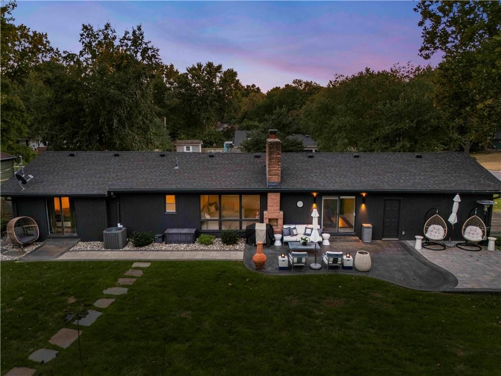 3718 W 96TH Street, Overland Park, KS: listing photo 3