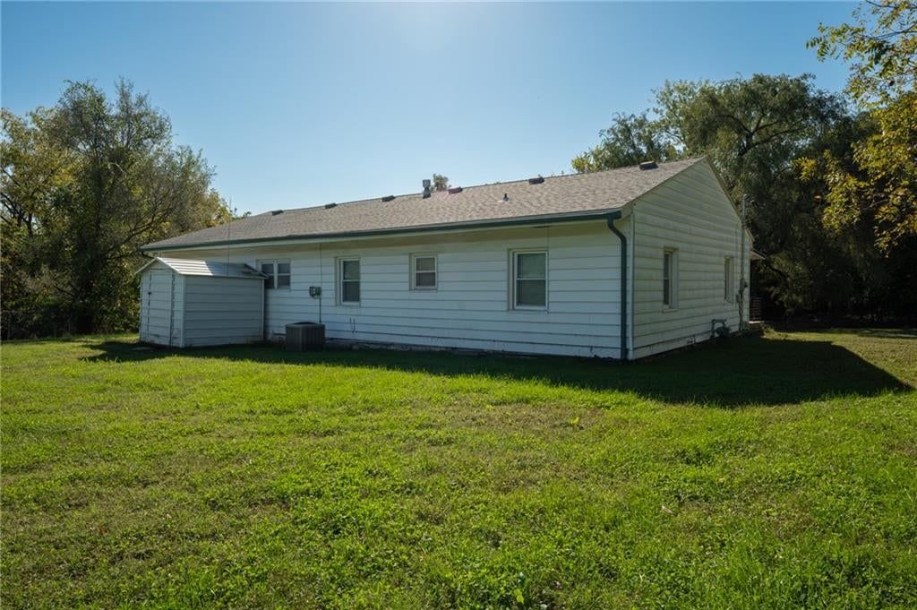 Photo 6 of 20 - 1135 S 55th Street, Kansas City, KS 66007