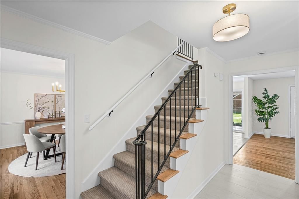 Photo 5 of 49 - 5419 W 100th Terrace, Overland Park, KS 66207