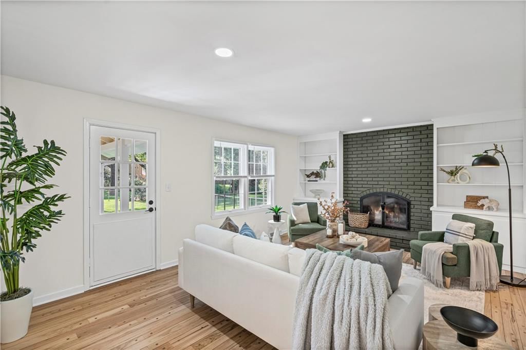 Photo 6 of 49 - 5419 W 100th Terrace, Overland Park, KS 66207