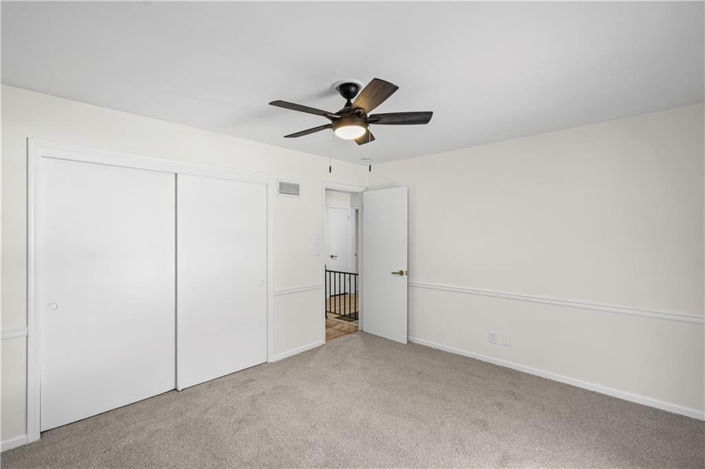 Photo 33 of 49 - 5419 W 100th Terrace, Overland Park, KS 66207