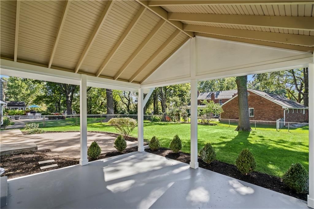 Photo 40 of 49 - 5419 W 100th Terrace, Overland Park, KS 66207