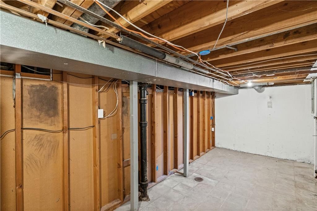 Photo 46 of 49 - 5419 W 100th Terrace, Overland Park, KS 66207