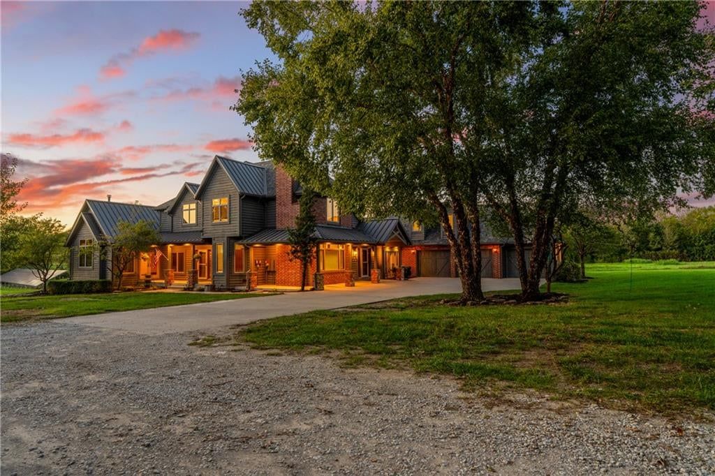 20540 Pflumm Road, Bucyrus, KS: listing photo 2