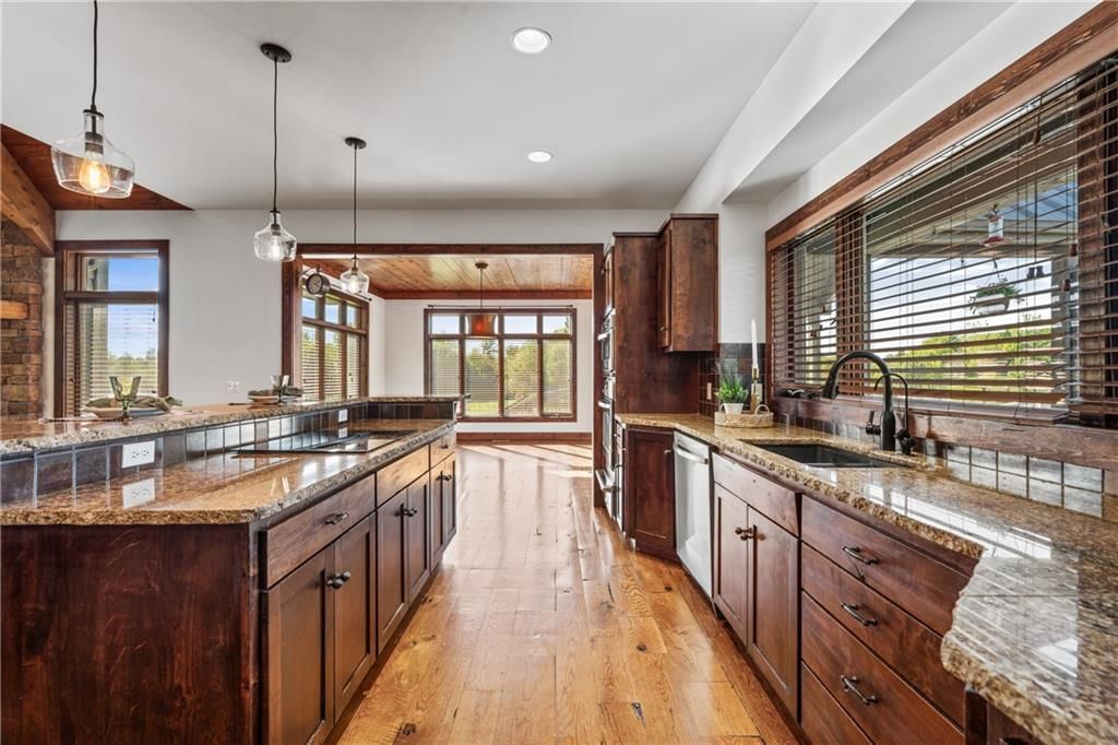Kitchen backsplash at 20540 Pflumm Road, Bucyrus, KS 66013