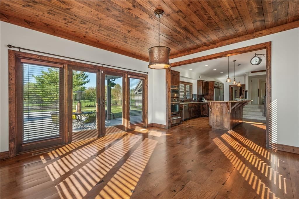 Photo 16 of 78 - 20540 Pflumm Road, Bucyrus, KS 66013