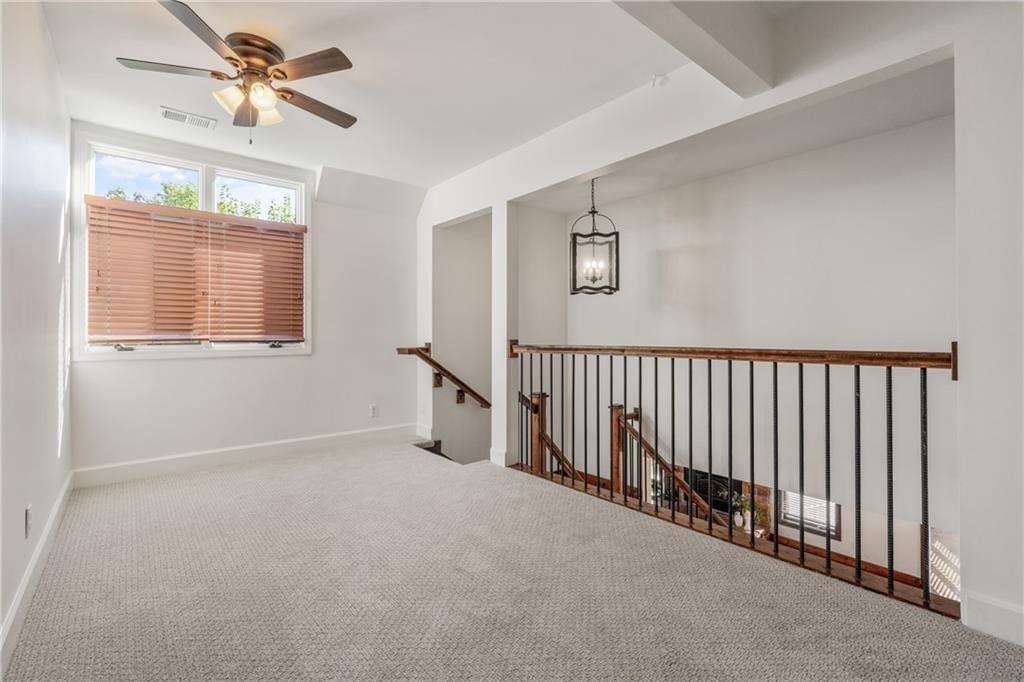 Photo 37 of 78 - 20540 Pflumm Road, Bucyrus, KS 66013