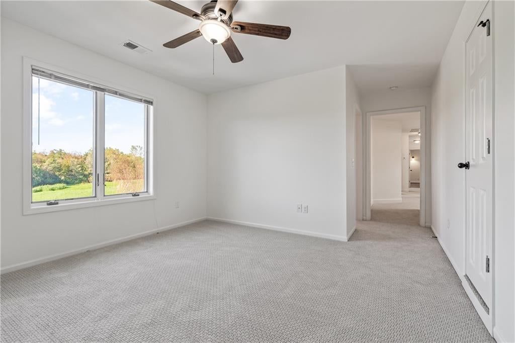Photo 38 of 78 - 20540 Pflumm Road, Bucyrus, KS 66013