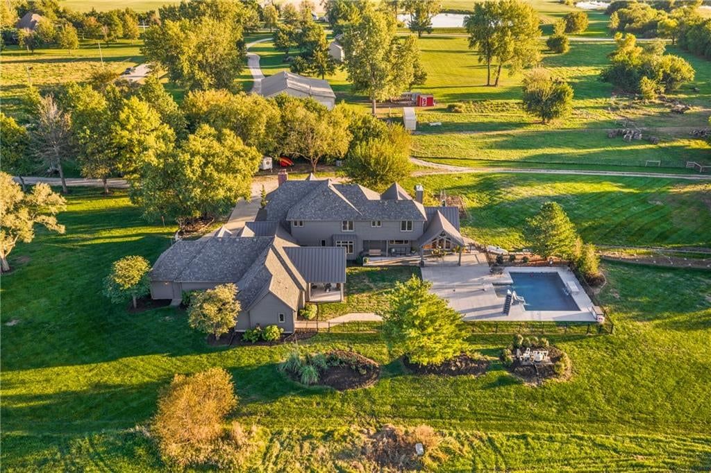 Solar panels at 20540 Pflumm Road, Bucyrus, KS 66013