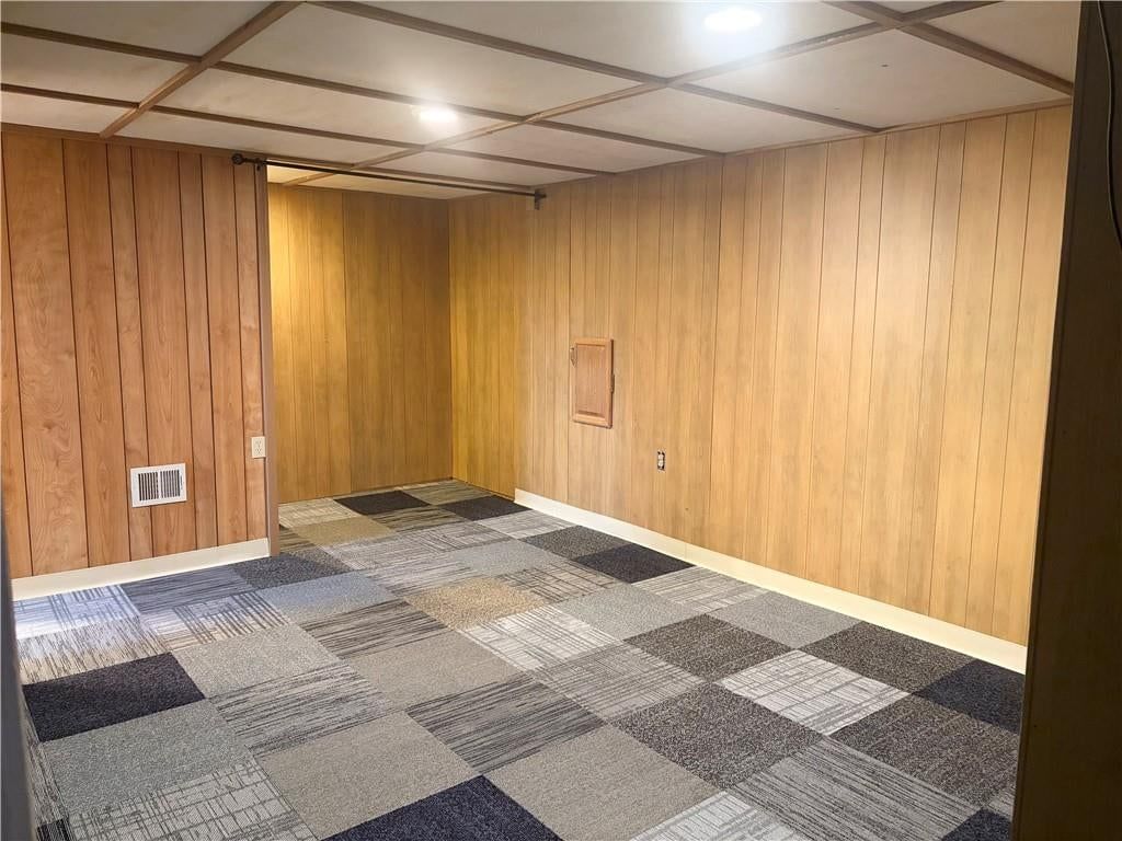 Photo 19 of 22 - 14724 Bellaire Avenue, Grandview, MO 64030