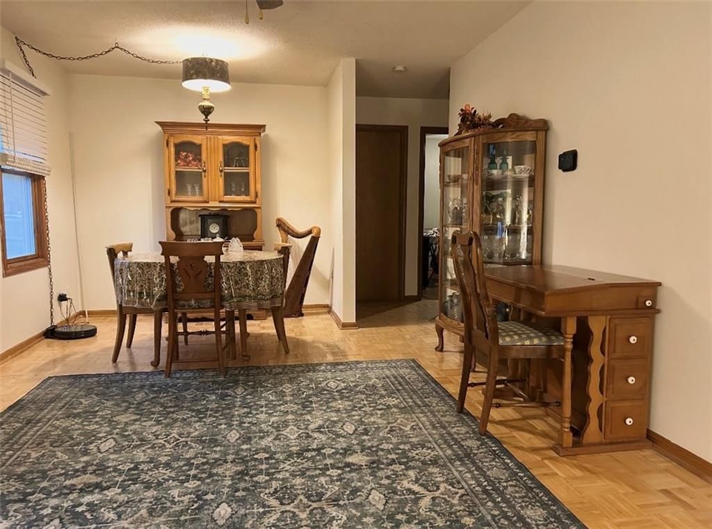 Photo 4 of 22 - 14724 Bellaire Avenue, Grandview, MO 64030