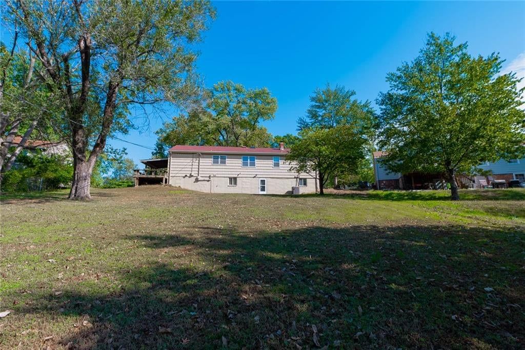 Big backyard and flat lot at 5820 N Lenox Avenue, Kansas City, MO 64151