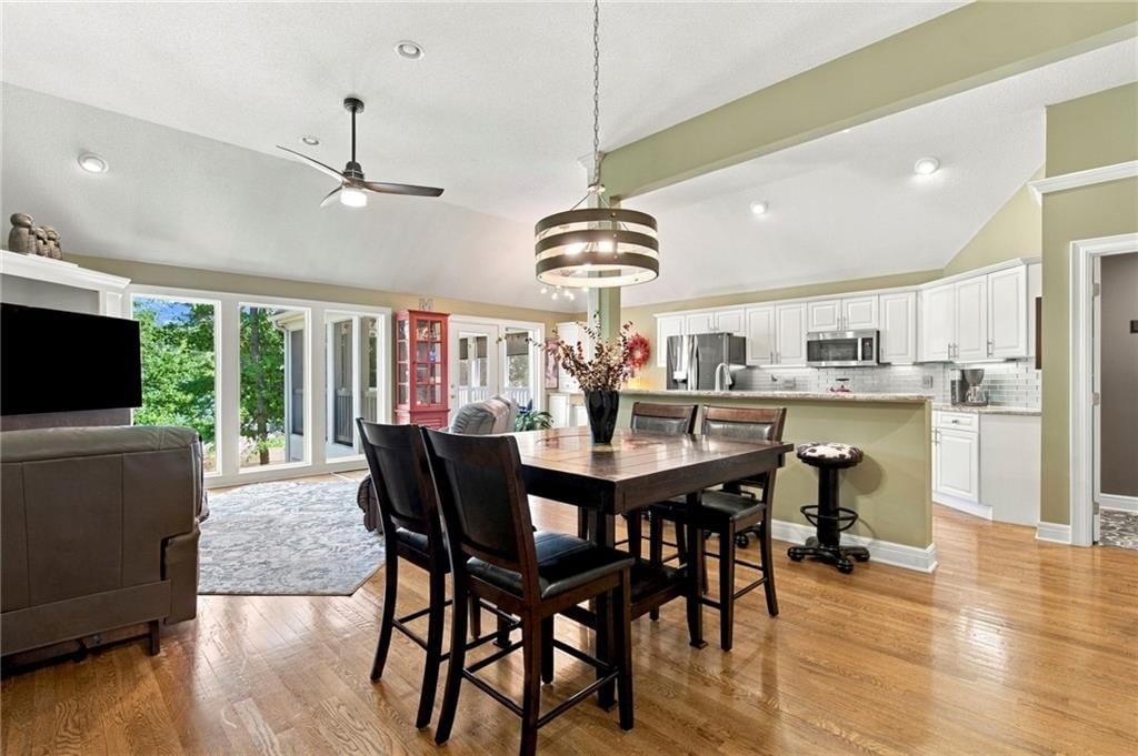 Open floor plan and breakfast nook at 624 W 131 Terrace, Kansas City, MO 64145