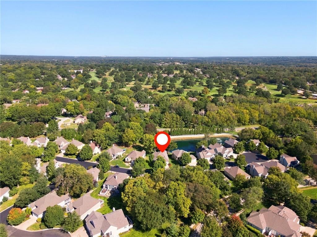 Photo 38 of 41 - 624 W 131 Terrace, Kansas City, MO 64145