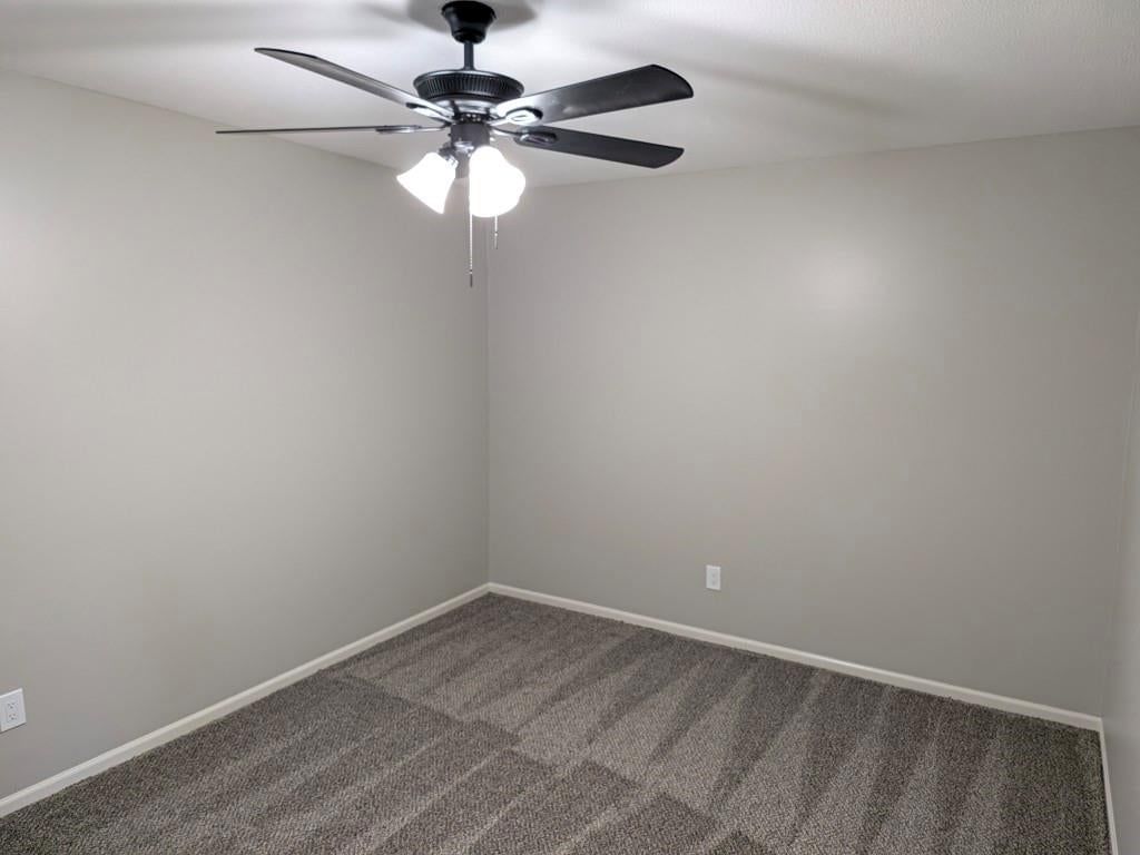 Photo 15 of 21 - 306 SE 21st Street, Oak Grove, MO 64075