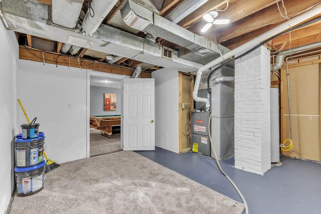 Photo 29 of 39 - 6702 N CHARLOTTE Street, Gladstone, MO 64118