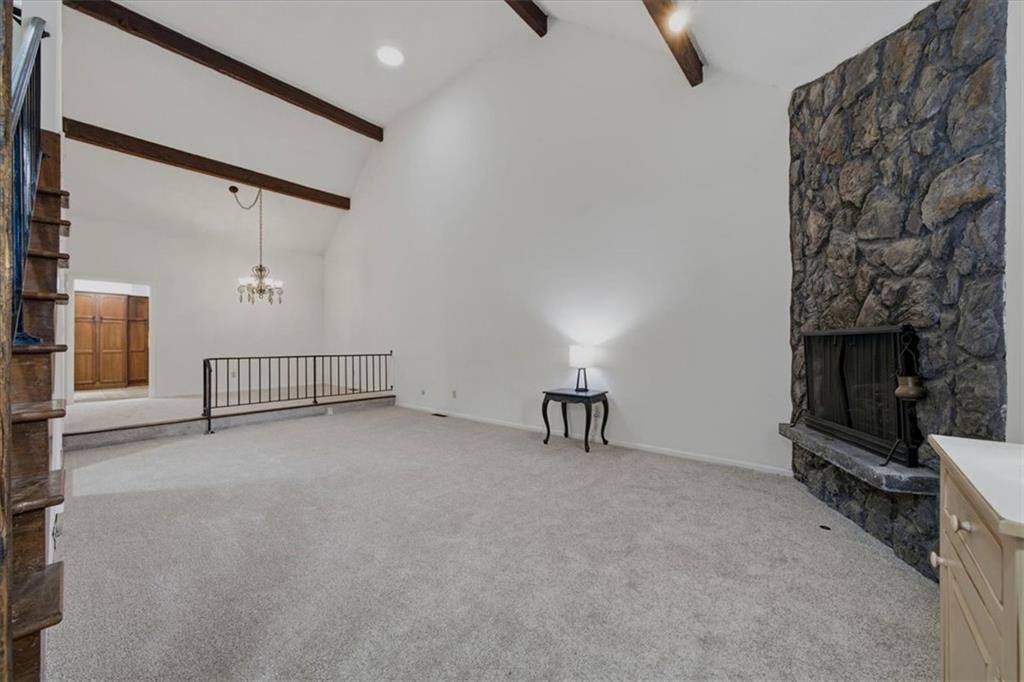 6564 W 49th Street, Mission, KS: listing photo 3