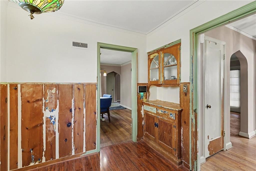 Photo 10 of 32 - 7346 GRAND Avenue, Kansas City, MO 64114