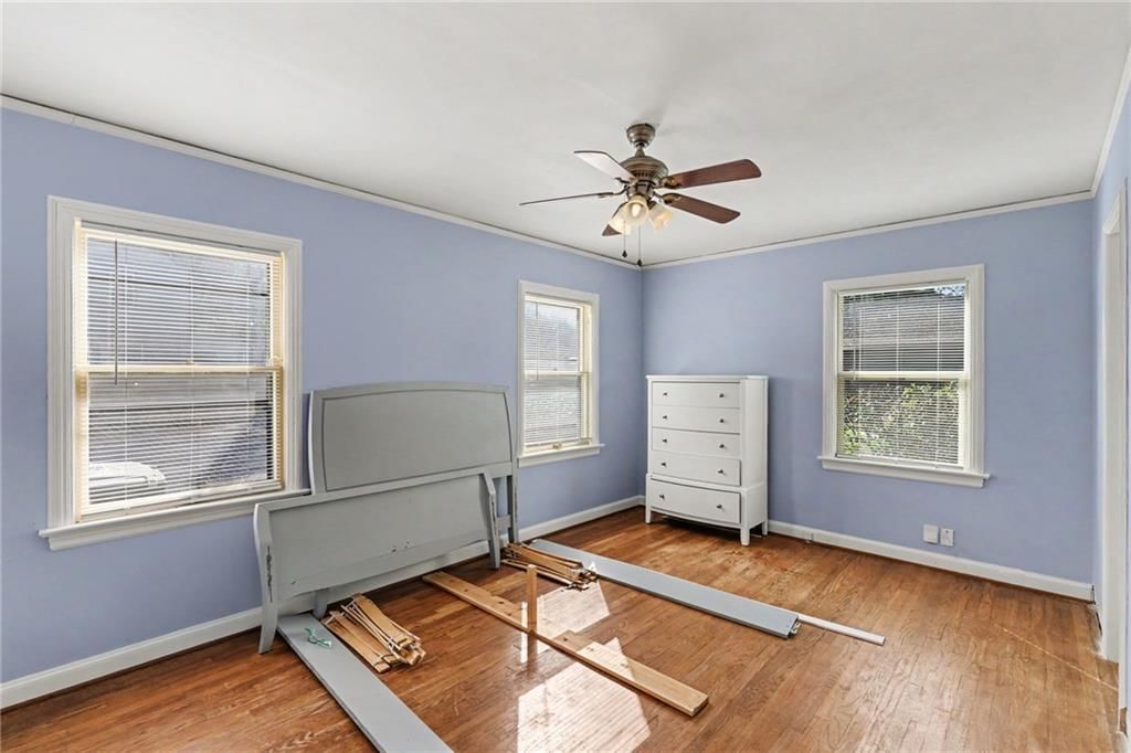 Photo 15 of 32 - 7346 GRAND Avenue, Kansas City, MO 64114