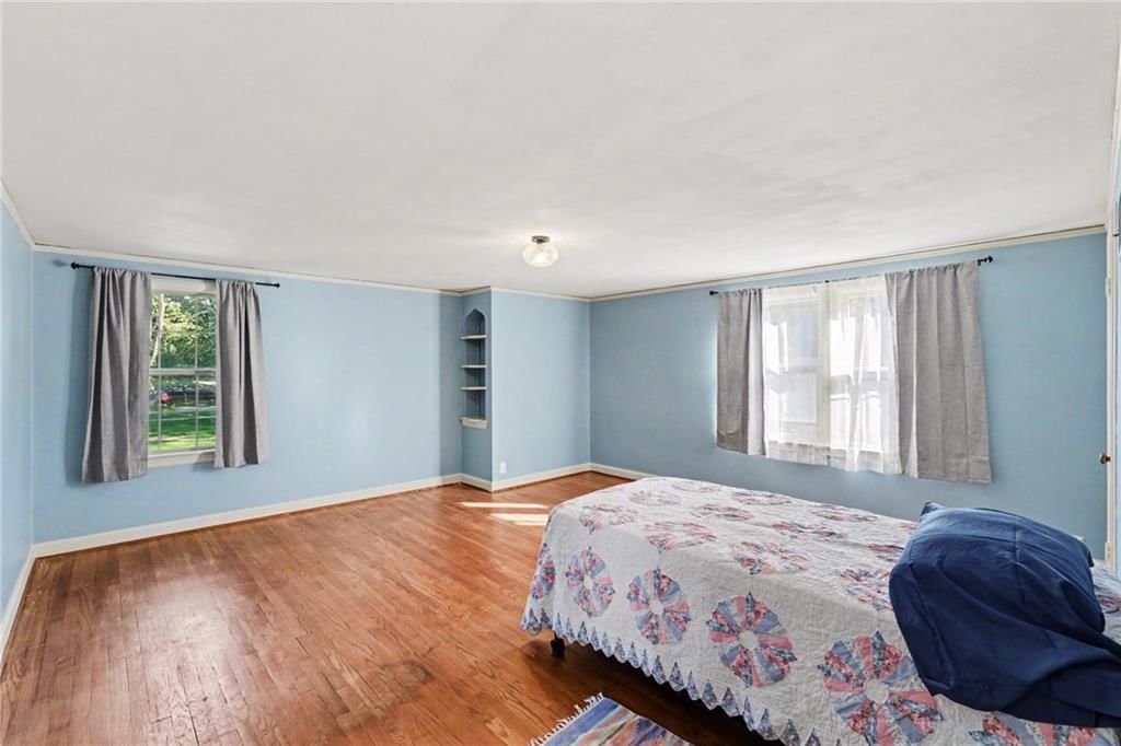 Photo 21 of 32 - 7346 GRAND Avenue, Kansas City, MO 64114