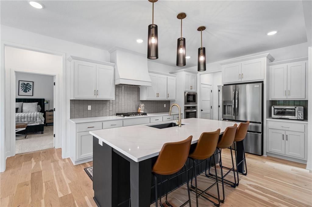 Photo 13 of 52 - 2102 Foxtail Drive, Kearney, MO 64060