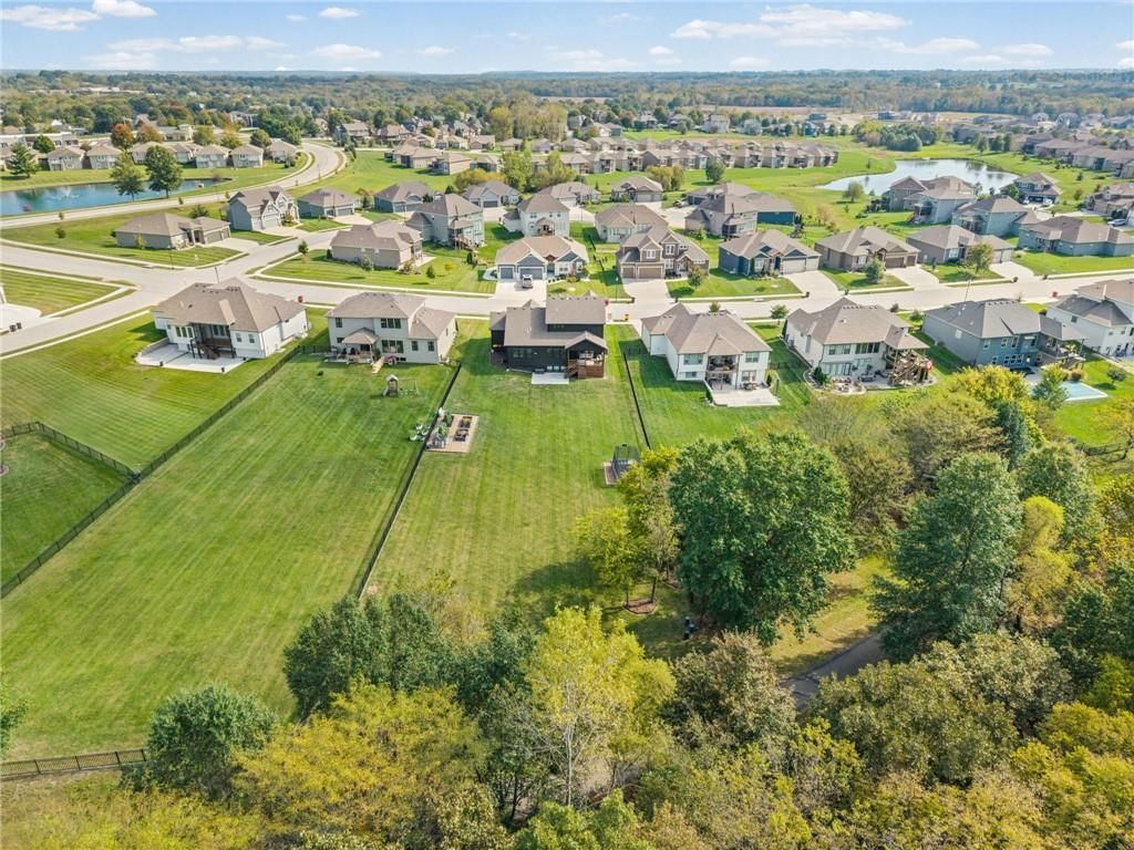 Photo 46 of 52 - 2102 Foxtail Drive, Kearney, MO 64060