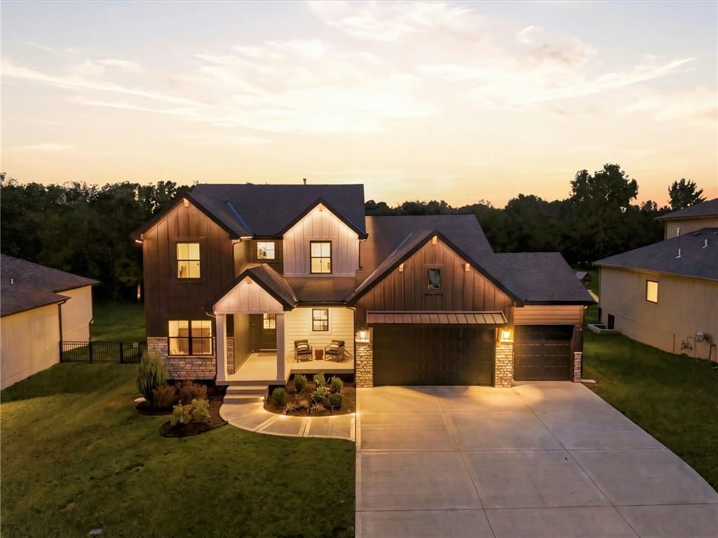 Photo 6 of 52 - 2102 Foxtail Drive, Kearney, MO 64060
