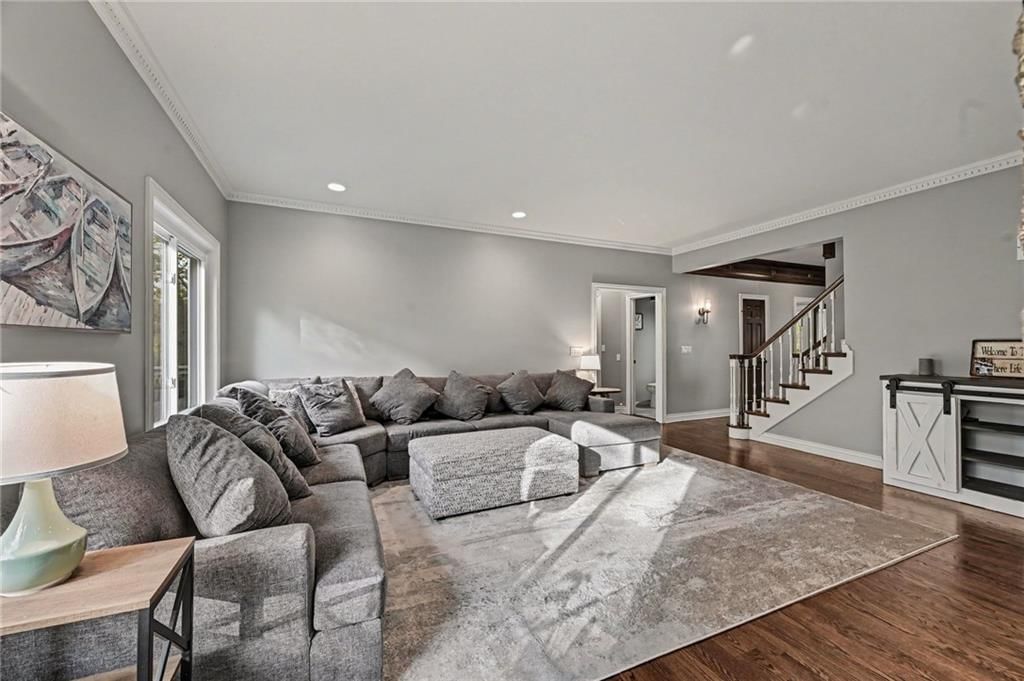 8228 NW Weatherby Drive, Weatherby Lake, MO: listing photo 3