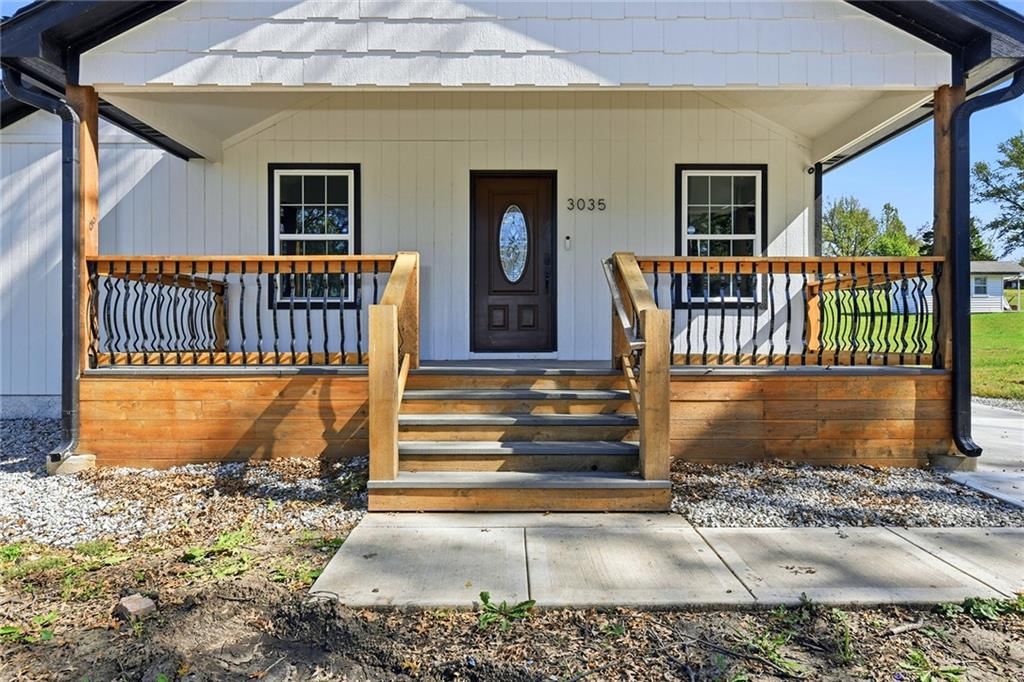 3035 N 55th Street, Kansas City, KS: listing photo 2