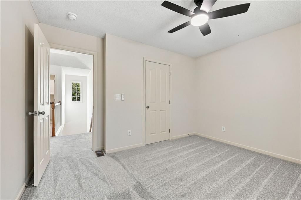 Photo 21 of 41 - 15836 W 153rd Terrace, Olathe, KS 66062
