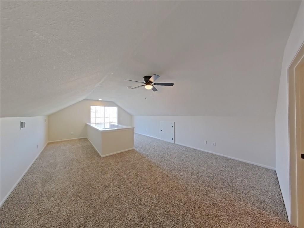 Photo 19 of 29 - 1912 W 139th Street, Leawood, KS 66224