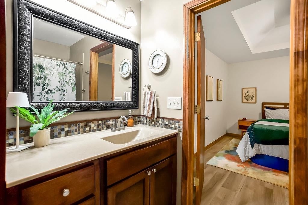 Photo 17 of 30 - 1107 ELM Circle, Pleasant Hill, MO 64080