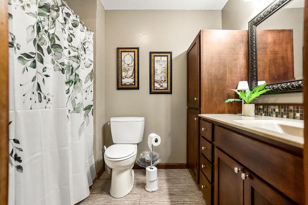 Photo 16 of 30 - 1107 ELM Circle, Pleasant Hill, MO 64080