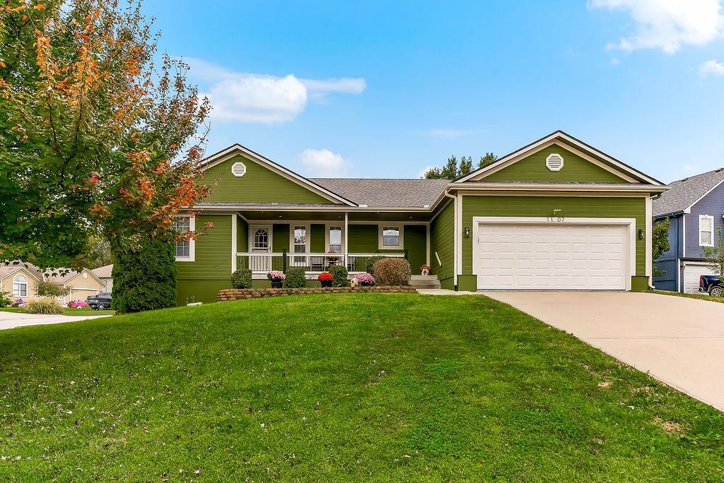 1107 ELM Circle, Pleasant Hill, MO