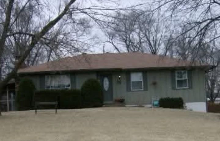 12810 NW Jamilyn Road, Parkville, MO