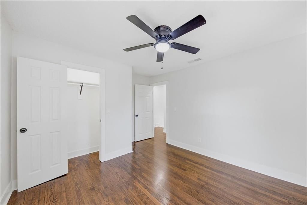 Photo 15 of 20 - 3710 Agnes Avenue, Kansas City, MO 64128